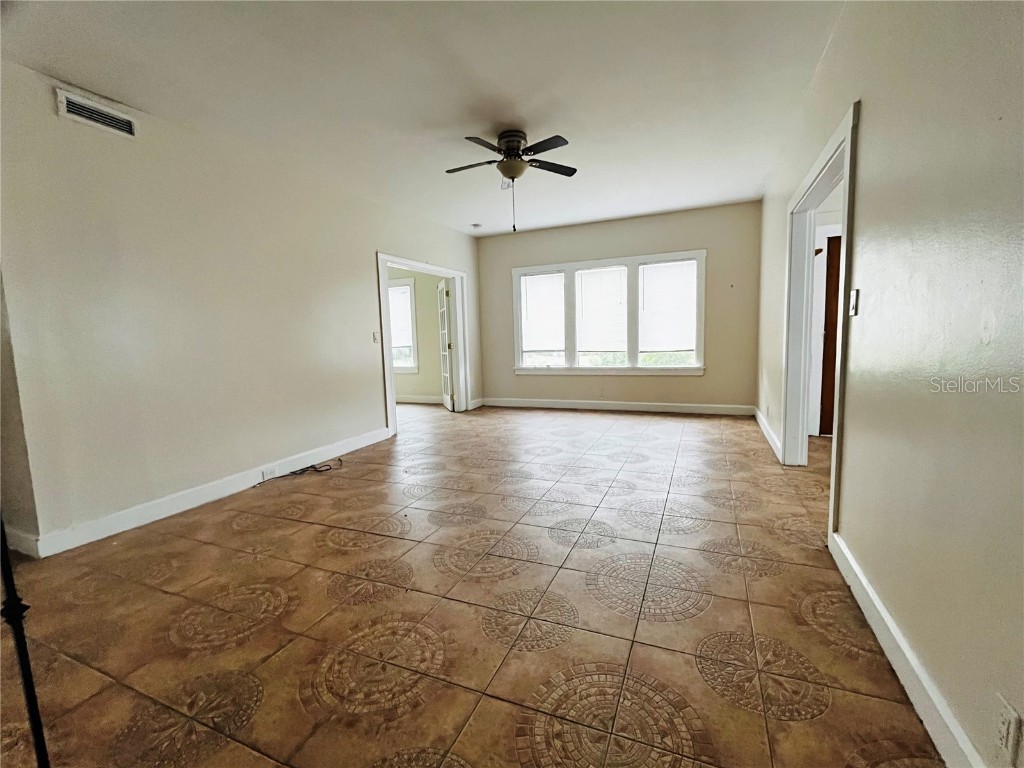 2800 Dartmouth Avenue N Saint Petersburg FL 33713 TB8368376 image6