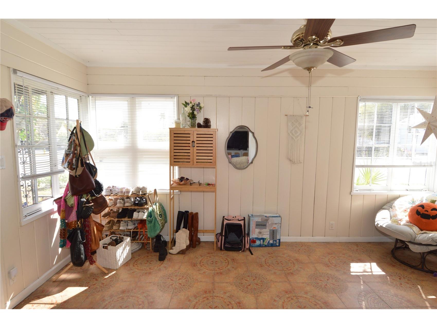 2800 Dartmouth Avenue N Saint Petersburg FL 33713 TB8493762 image78