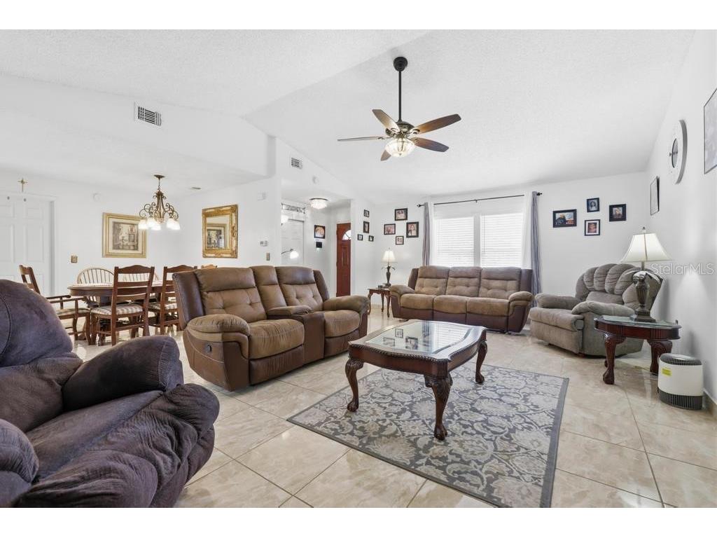 2800 Foxdale Drive Deltona FL 32738 V4947937 image4