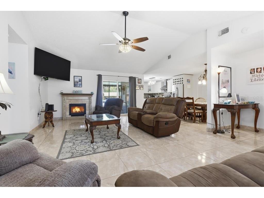 2800 Foxdale Drive Deltona FL 32738 V4947937 image5