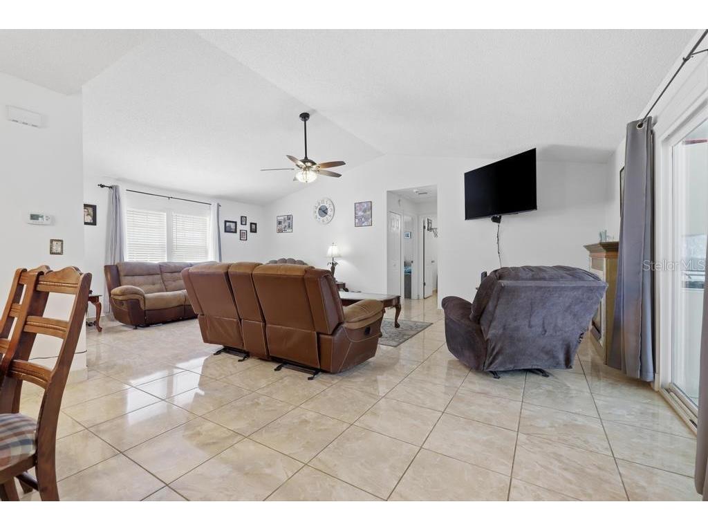 2800 Foxdale Drive Deltona FL 32738 V4947937 image6