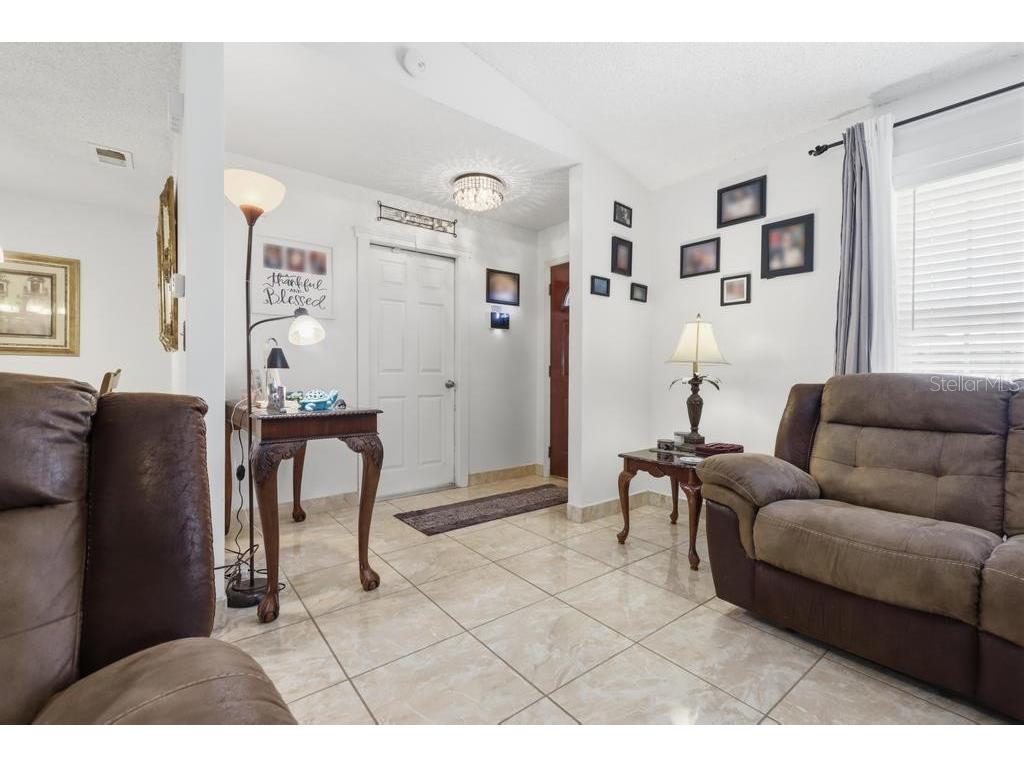 2800 Foxdale Drive Deltona FL 32738 V4947937 image9