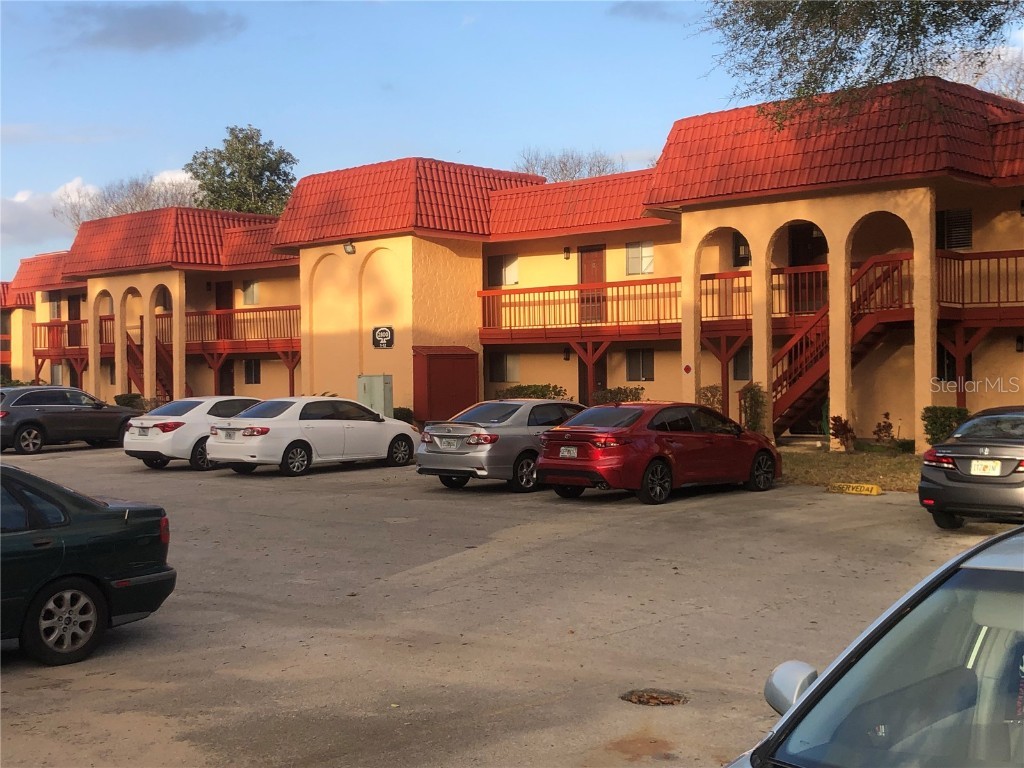 2800 N Powers Drive #9 Orlando FL 32818 O6003707 image1