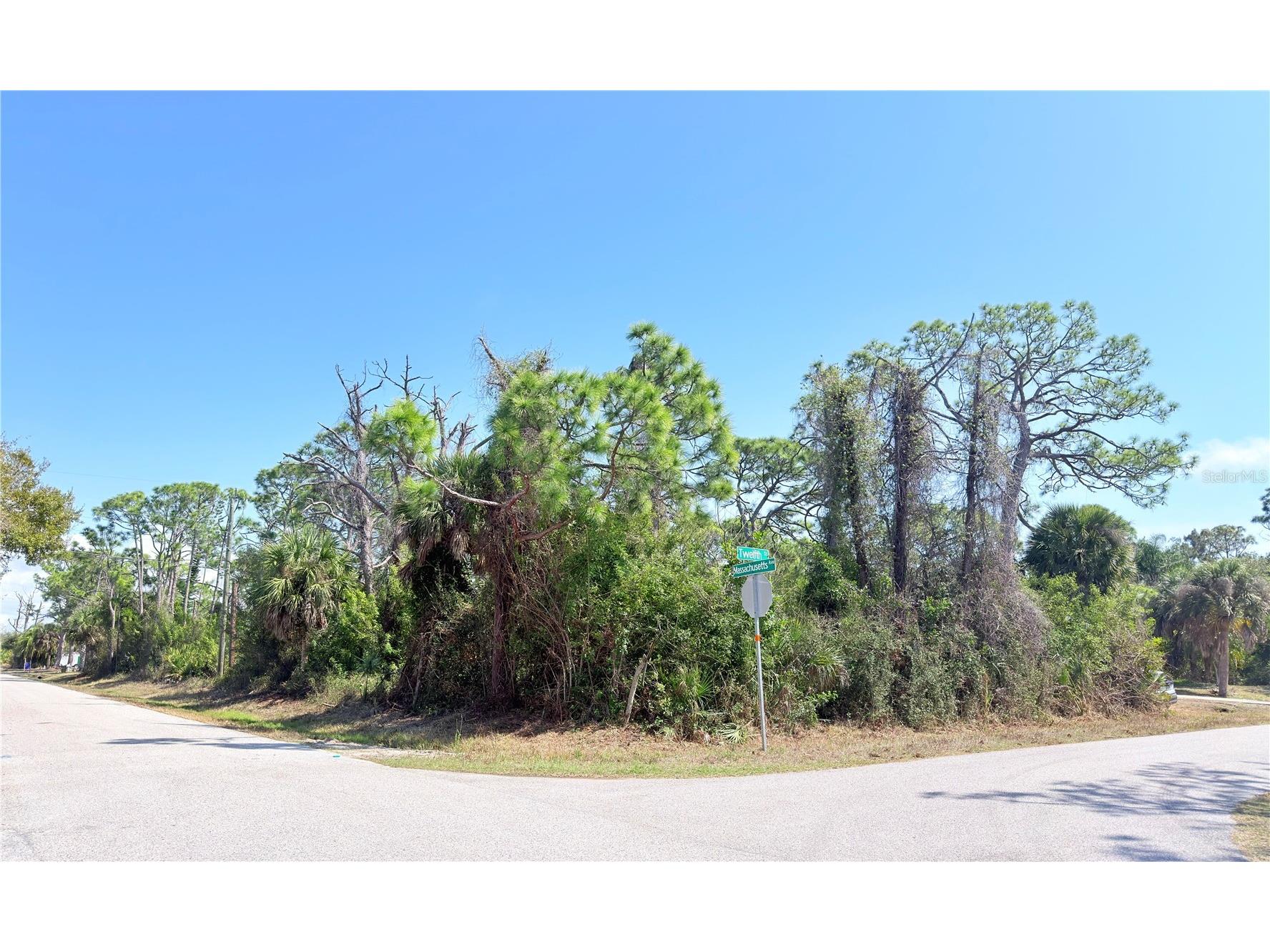 2801 12th Street Englewood FL 34224 D6146386 image1