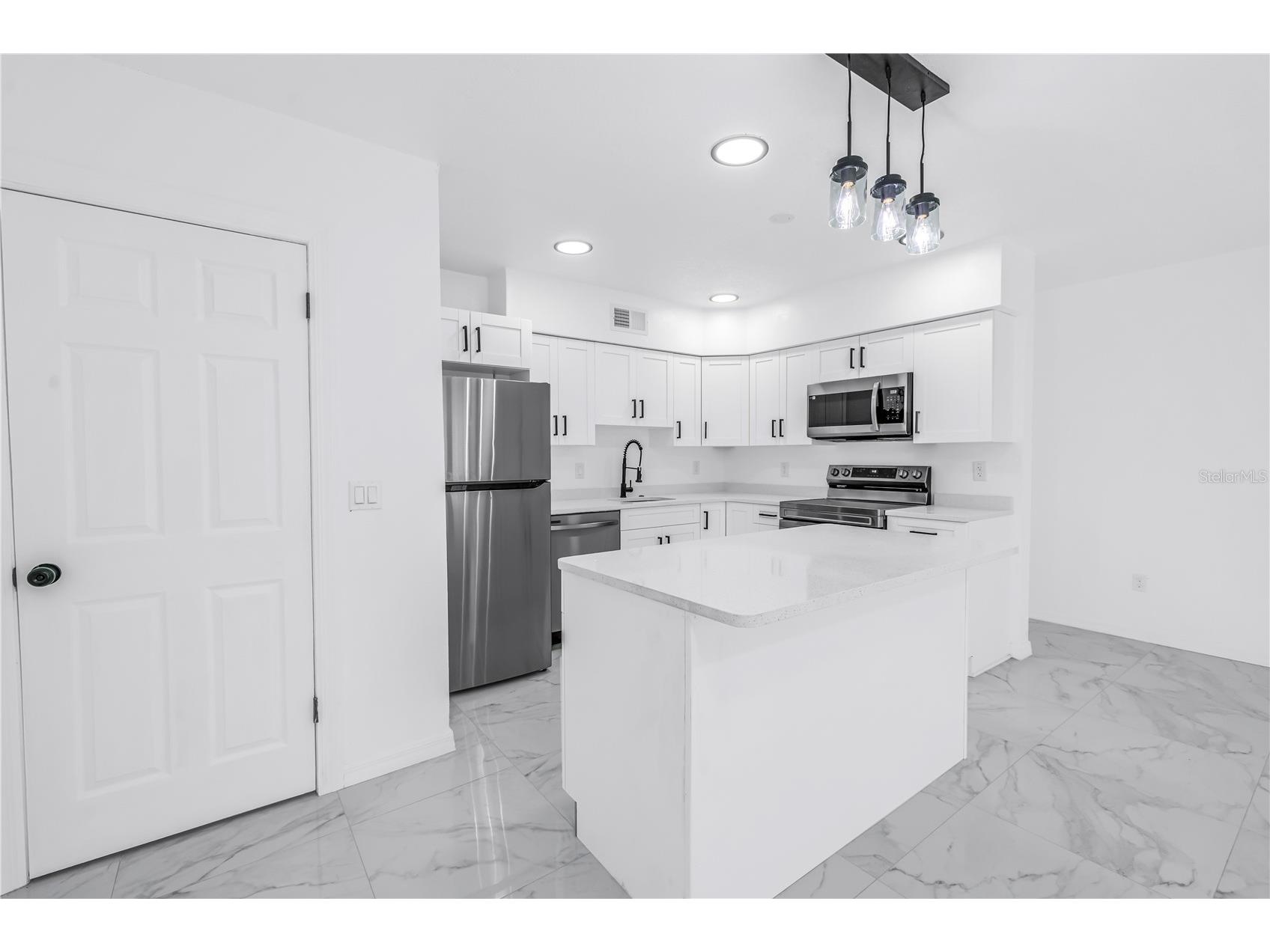 2801 45th Street S Gulfport FL 33711 O6353062 image23