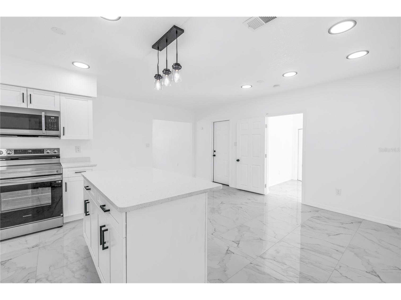 2801 45th Street S Gulfport FL 33711 O6353062 image24