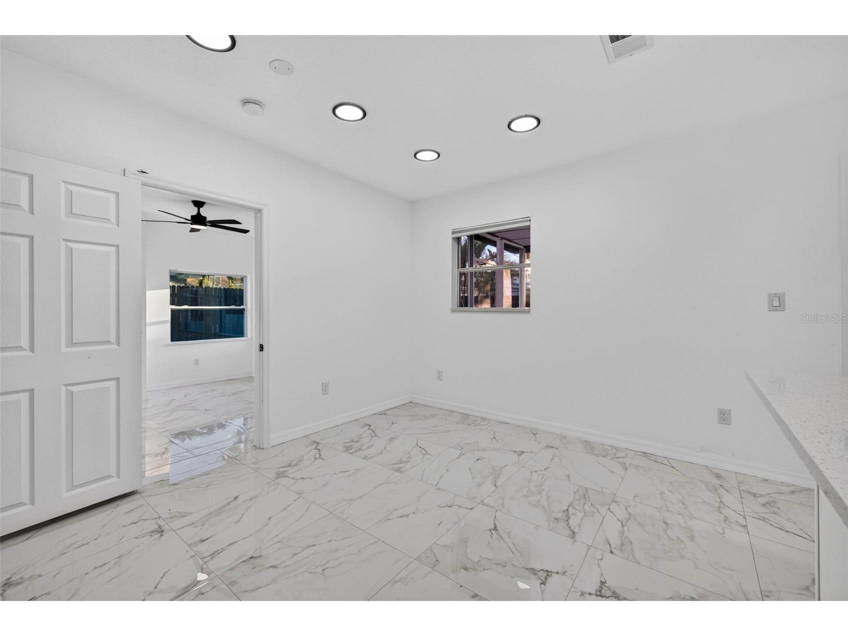 2801 45th Street S Saint Petersburg FL 33711 TB8522849 image12