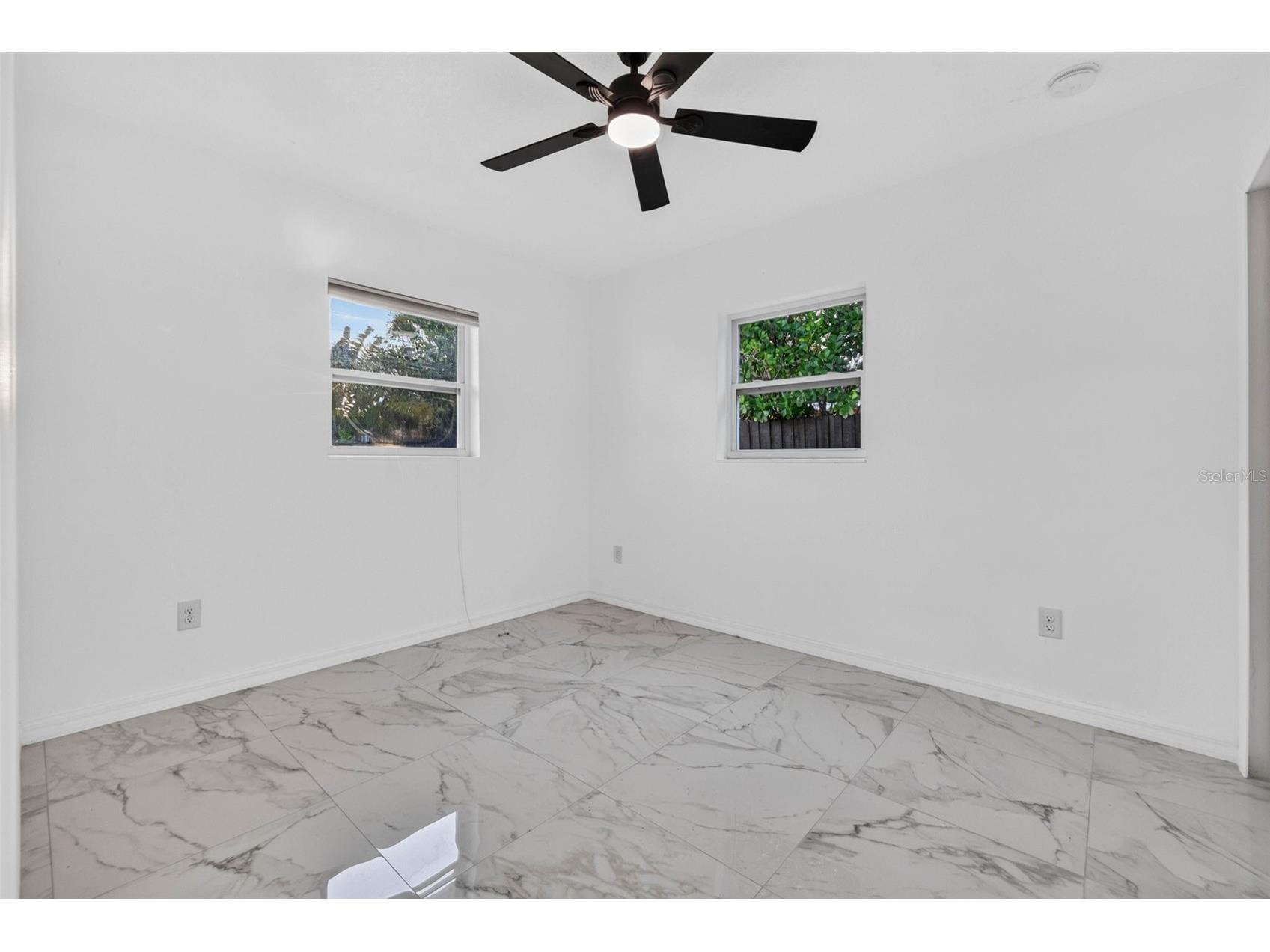 2801 45th Street S Saint Petersburg FL 33711 TB8522849 image17