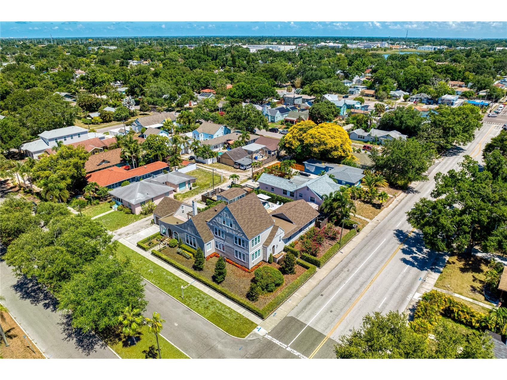 2801 7th Avenue N Saint Petersburg FL 33713 TB8522229 image45
