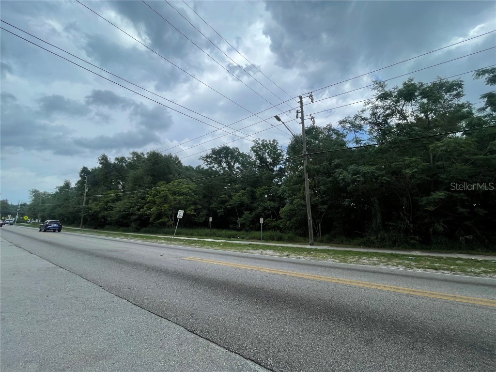 2801 N Powers Drive, Orlando, FL, 32818 MLS O6118679 Edina Realty