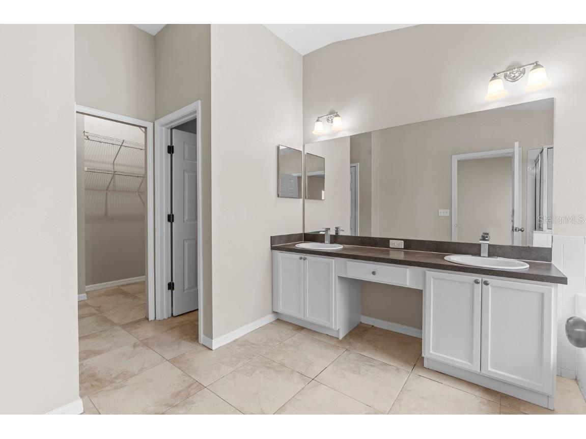 2801 Queen Alberta Drive Valrico FL 33596 TB8440305 image15