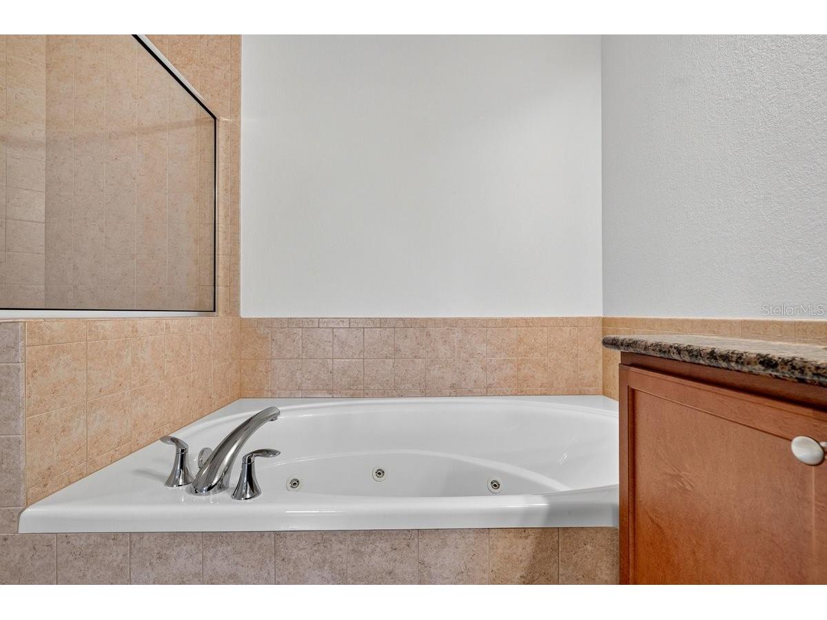 2801 S Ridgewood Avenue #504 South Daytona FL 32119 V4950391 image11