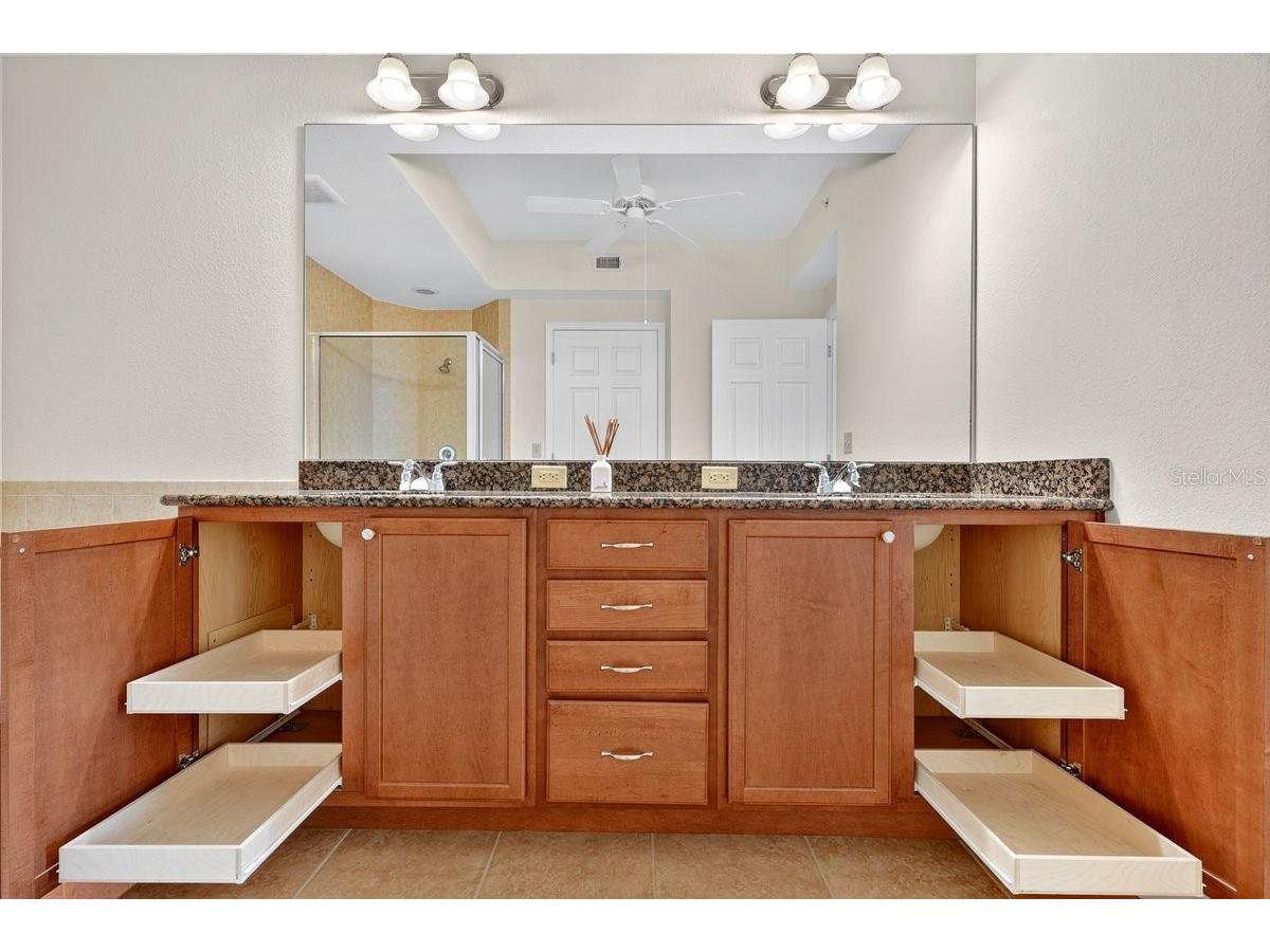 2801 S Ridgewood Avenue #504 South Daytona FL 32119 V4950391 image25