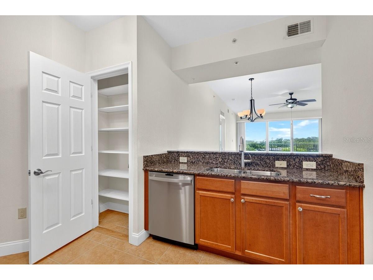 2801 S Ridgewood Avenue #504 South Daytona FL 32119 V4950391 image52