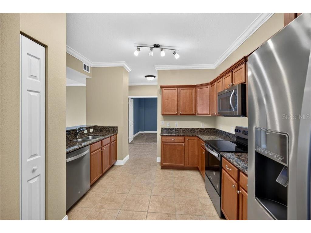 2801 S Ridgewood Avenue #806 South Daytona FL 32119 V4950091 image10