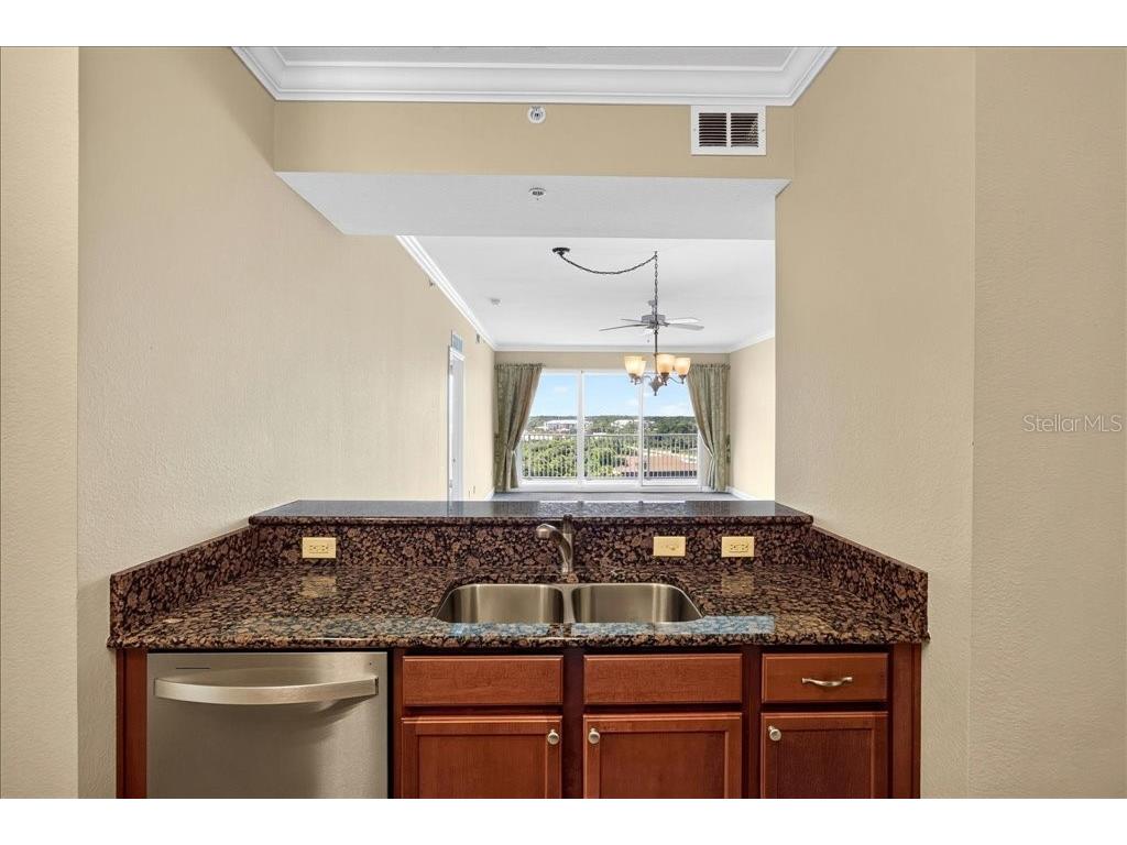 2801 S Ridgewood Avenue #806 South Daytona FL 32119 V4950091 image9