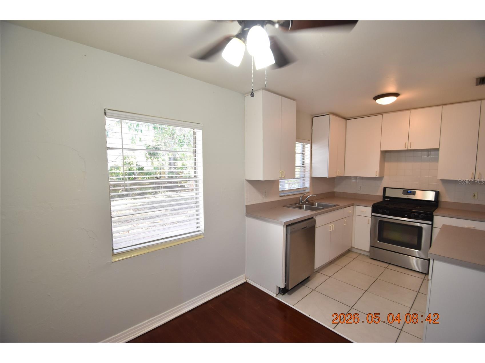 2801 Sanders Drive Tampa FL 33611 TB8504034 image11