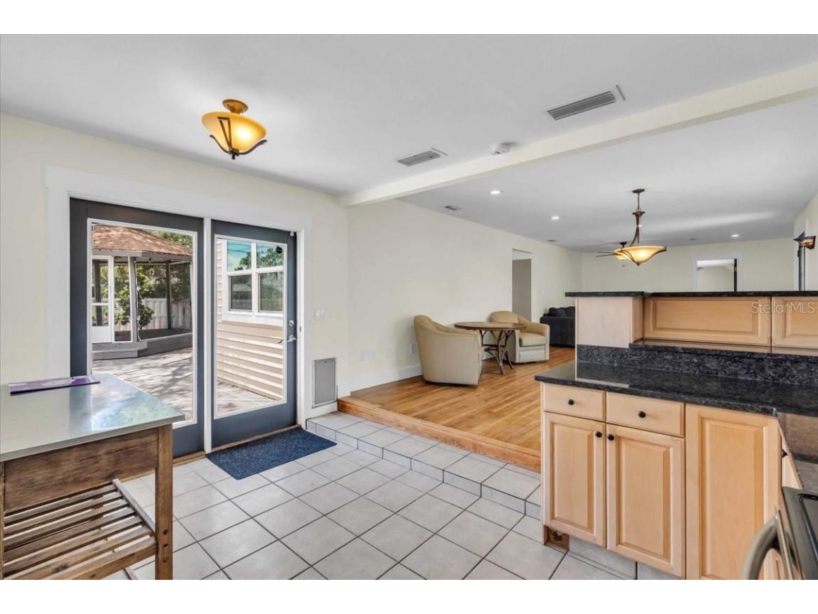 2801 Tifton Street S Gulfport FL 33711 TB8408525 image10