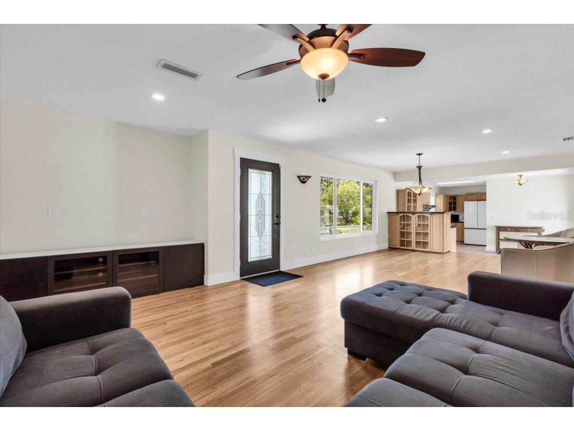 2801 Tifton Street S Gulfport FL 33711 TB8408525 image5