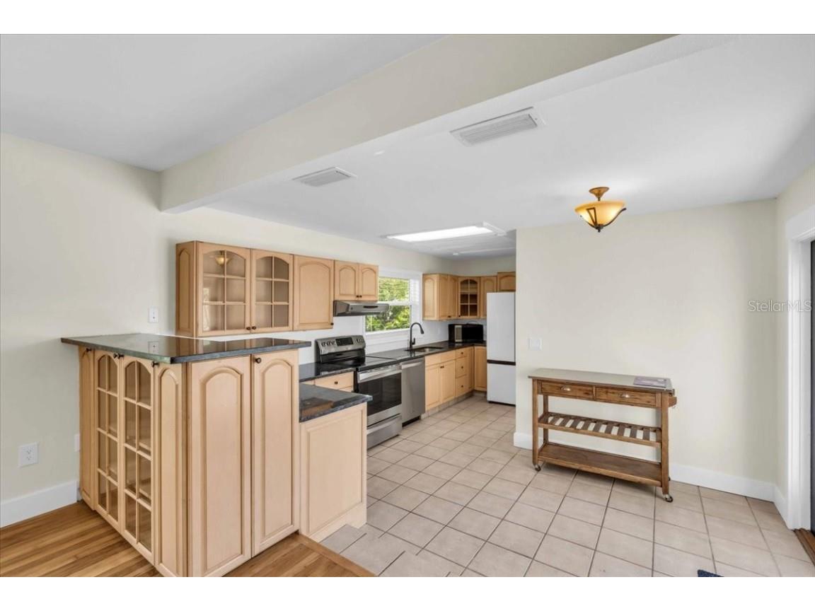 2801 Tifton Street S Gulfport FL 33711 TB8408525 image8