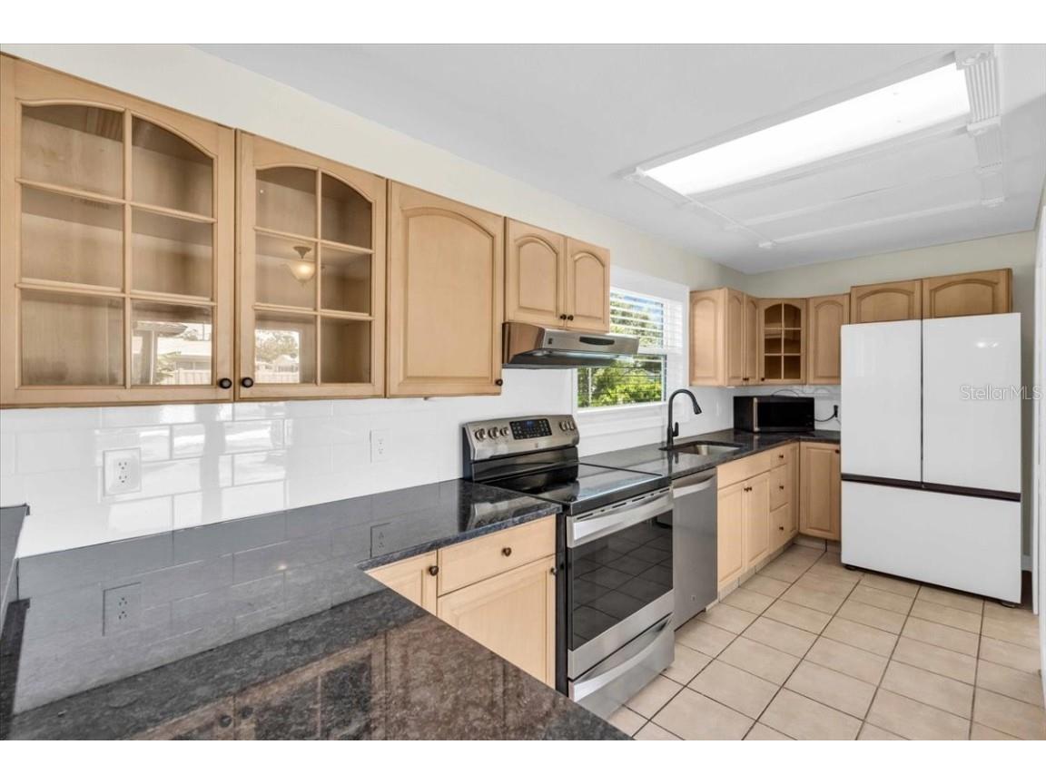 2801 Tifton Street S Gulfport FL 33711 TB8408525 image9