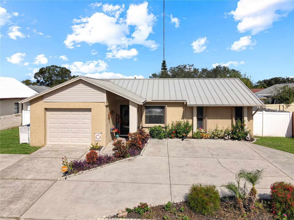2801 Whether Drive Holiday FL 34691 W7869951 image1