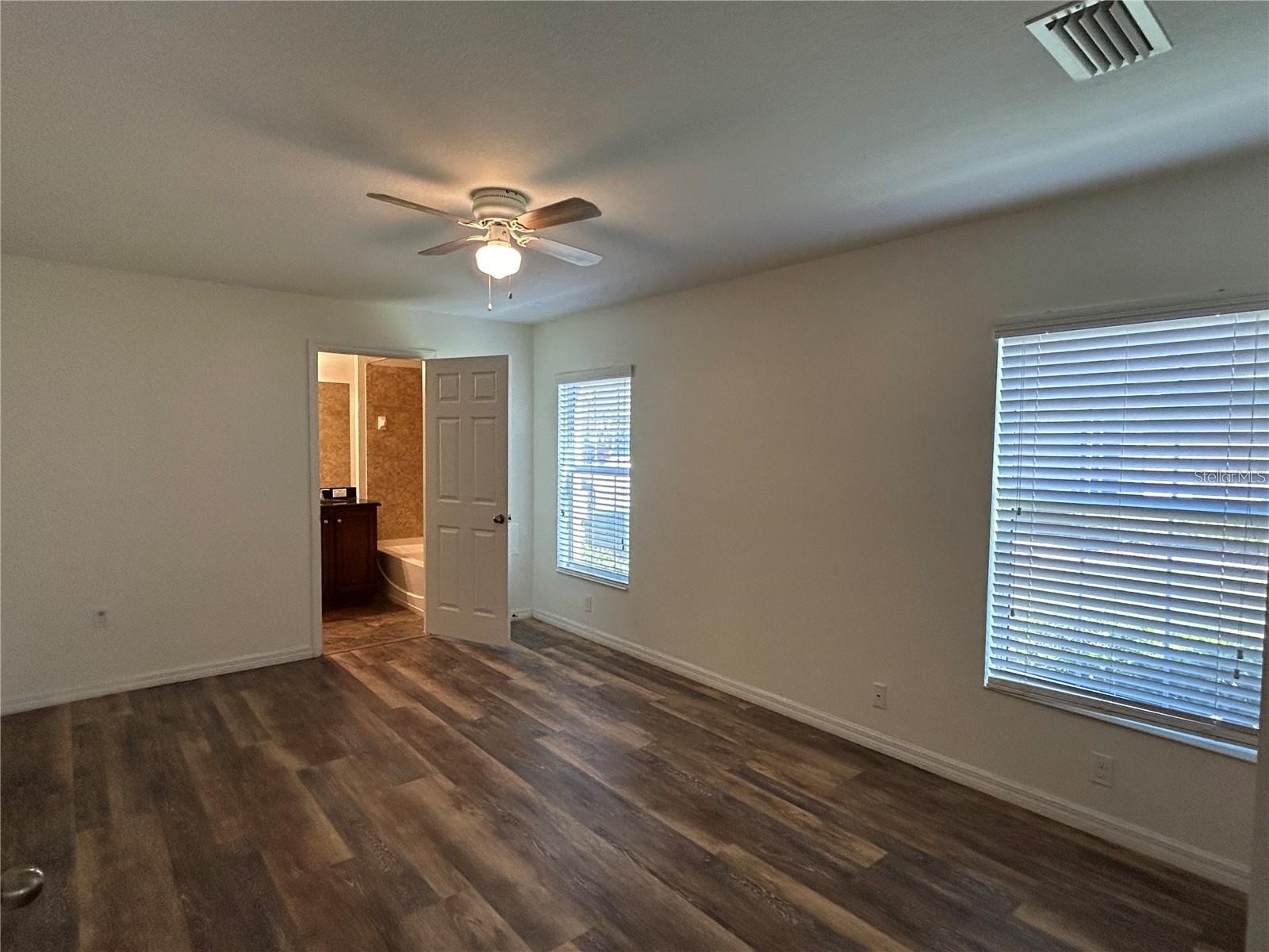 2802 Birchcreek Drive Wesley Chapel FL 33544 TB8525011 image10