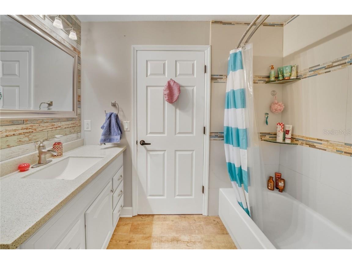 2802 Leaning Oak Lane Lithia FL 33547 TB8450471 image44