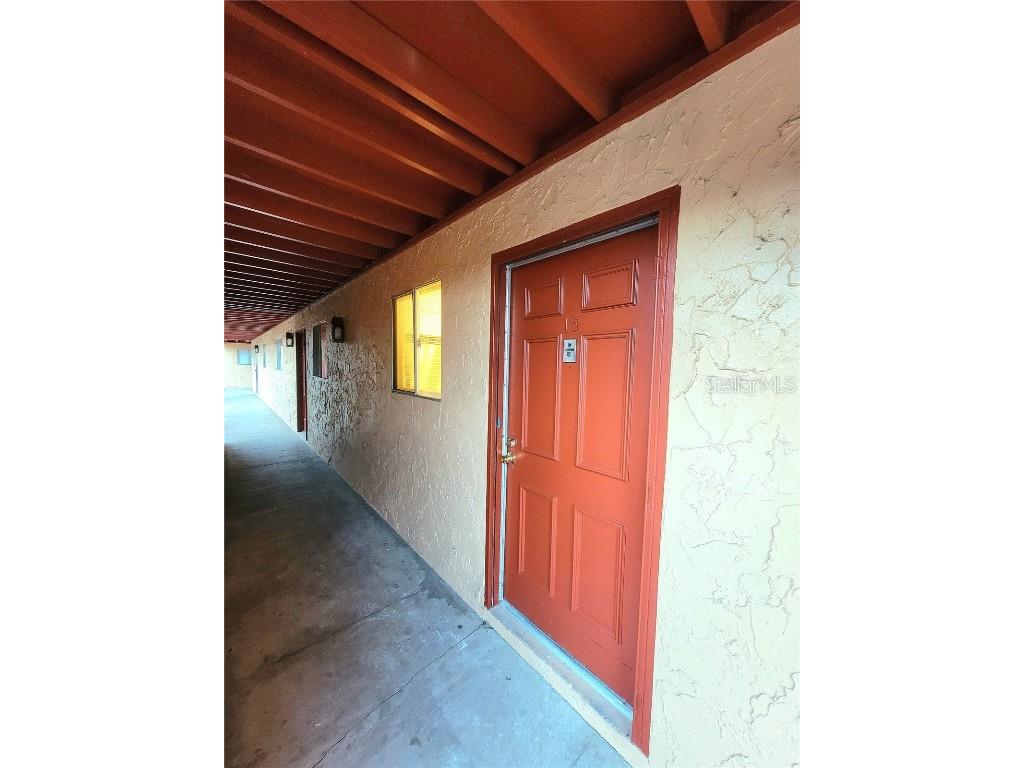 2802 N Powers Drive #15 Orlando FL 32818 O6178735 image1