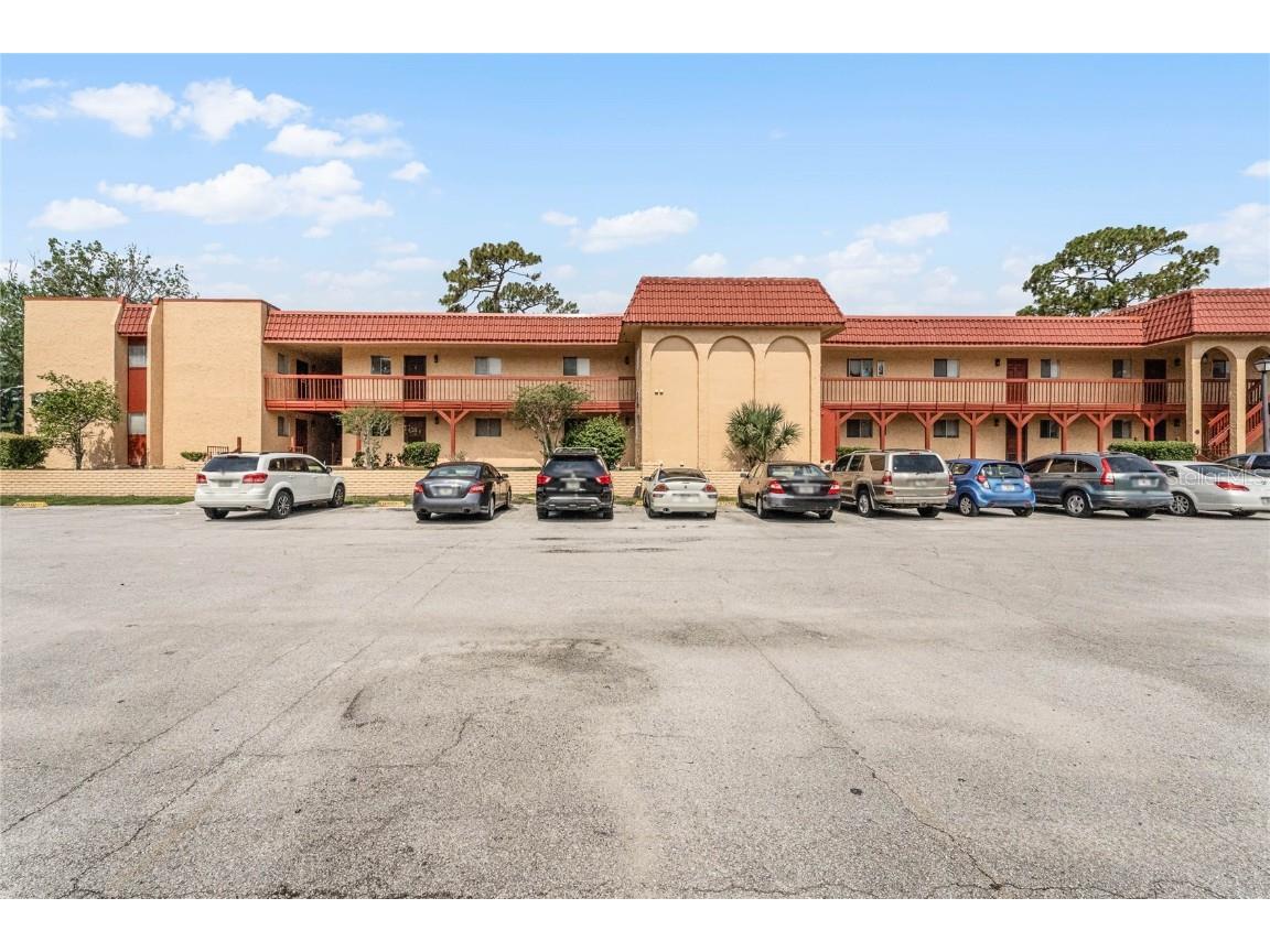2802 N Powers Drive #APT 16 Orlando FL 32818 O6115645 image1