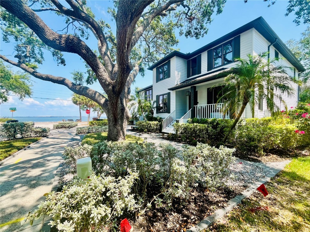 2802 Northpointe Lane Tampa FL 33611 - TAMPA BAY TB8384376 image1