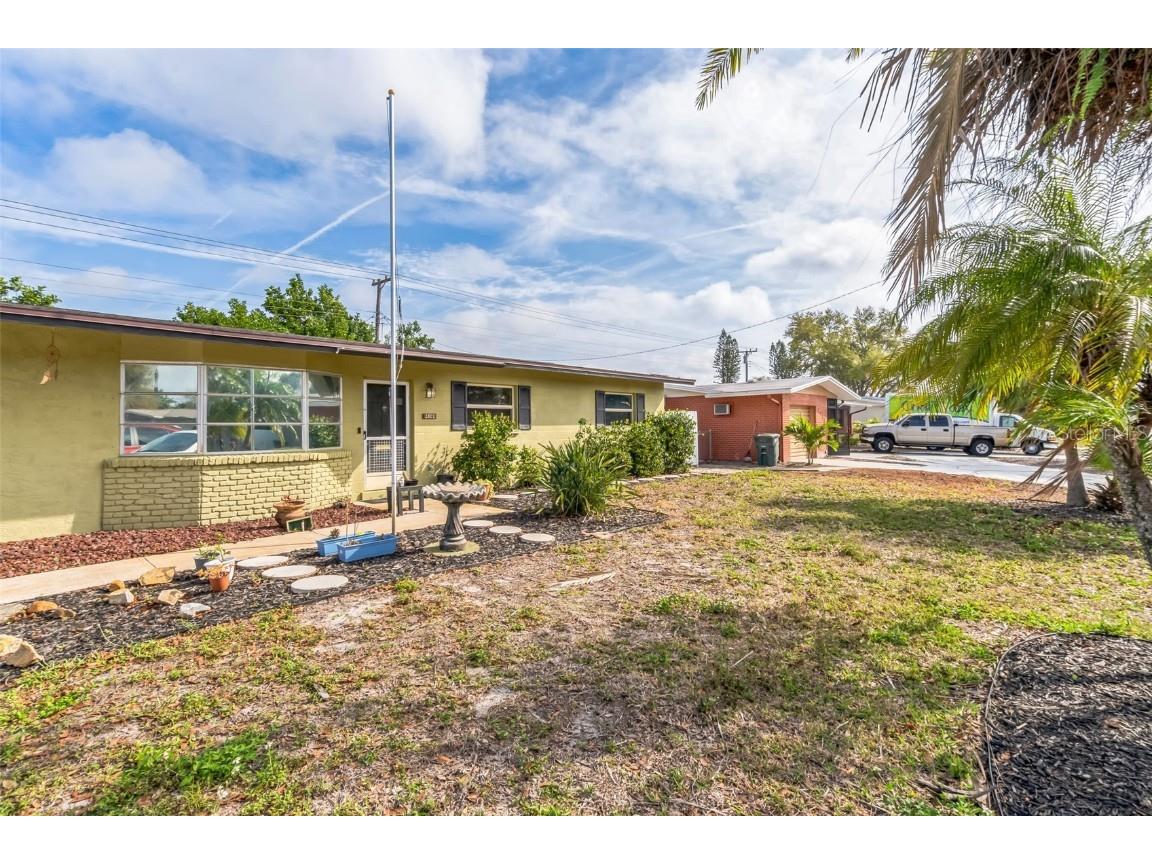 2802 Oxford Drive W Bradenton FL 34205 A4604187 image1