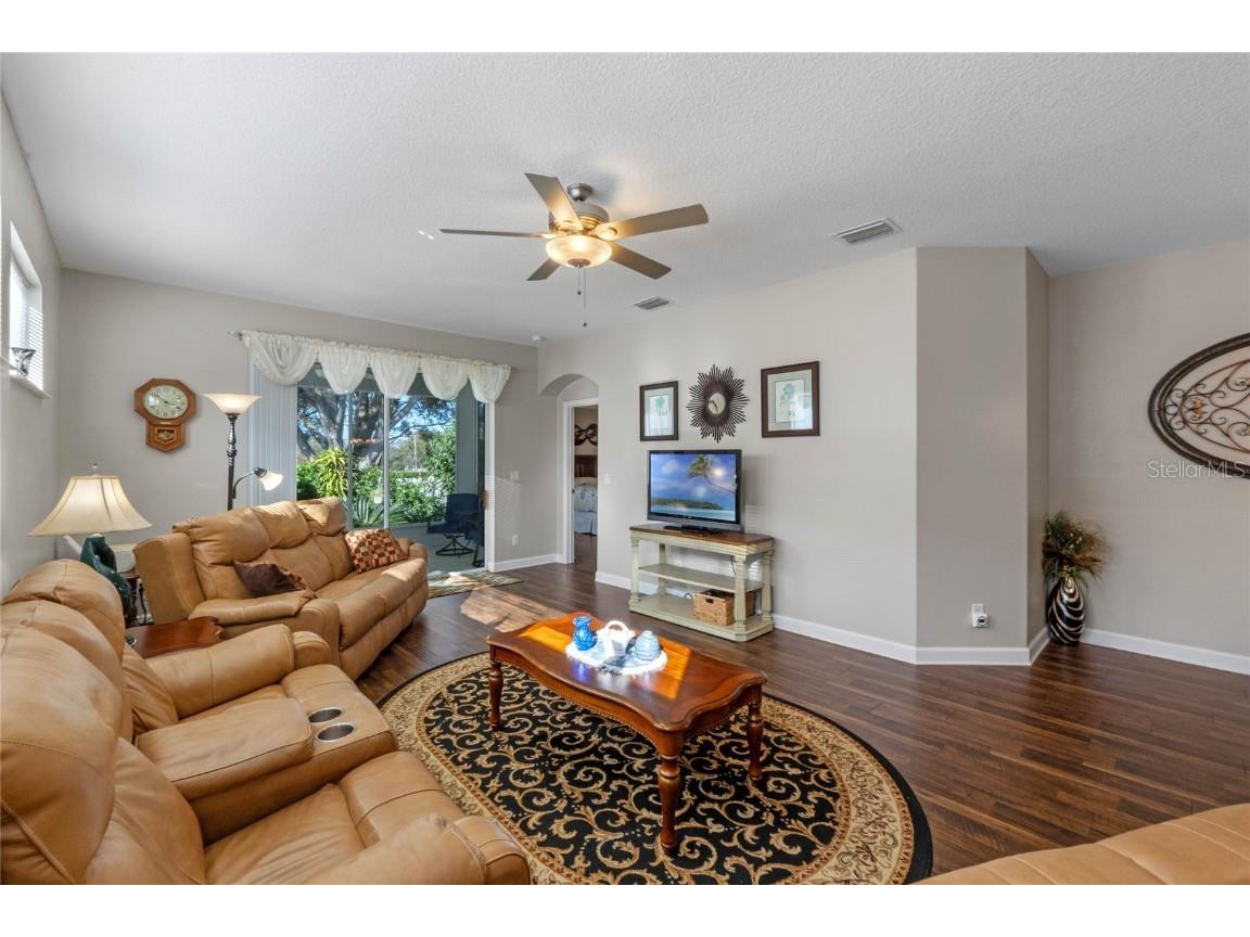 28023 Cypress Springs Loop Okahumpka FL 34762 O6265290 image10