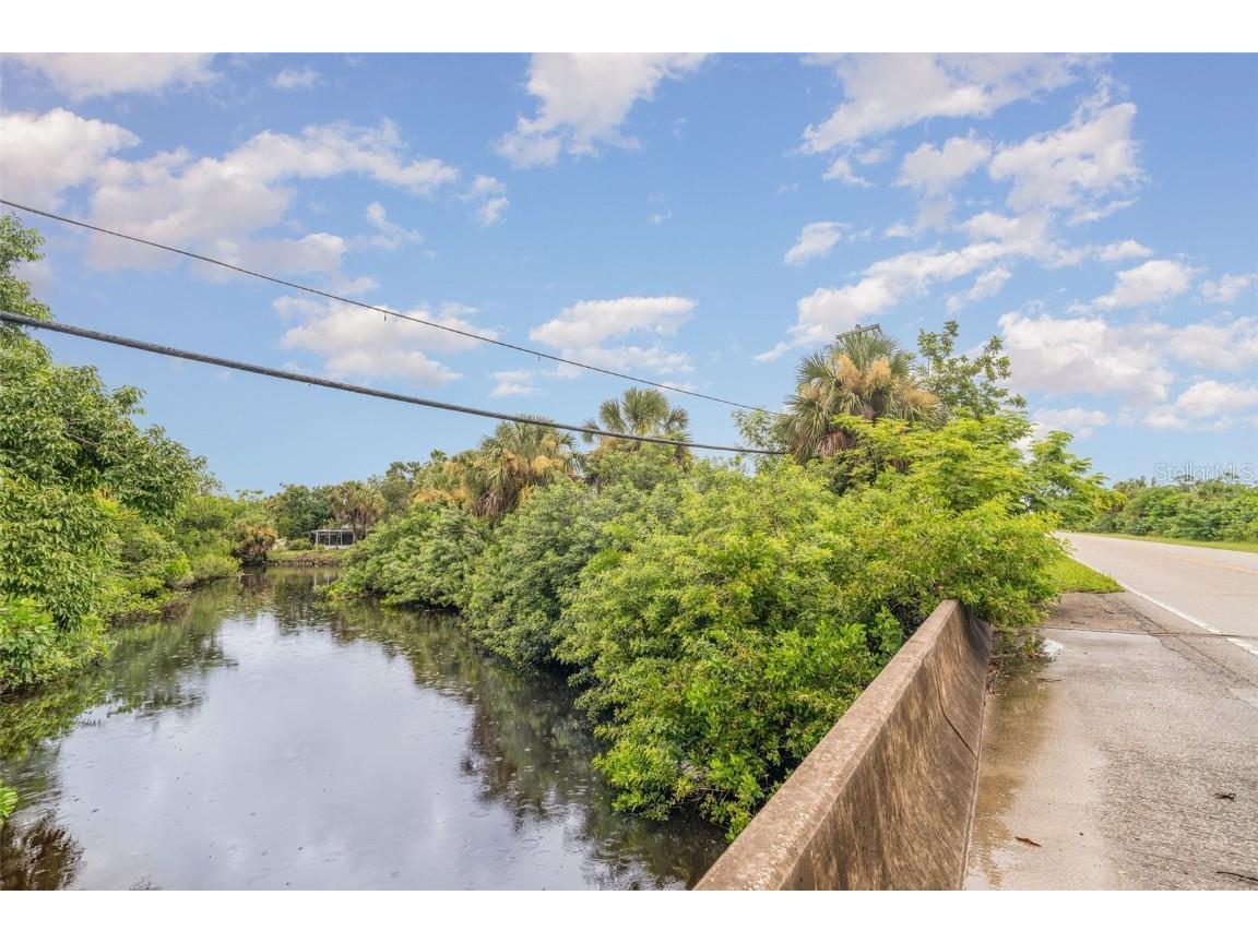 2803 Riverside Drive Punta Gorda FL 33950 - BAY HARBOR WATERWAY TB8421478 image8