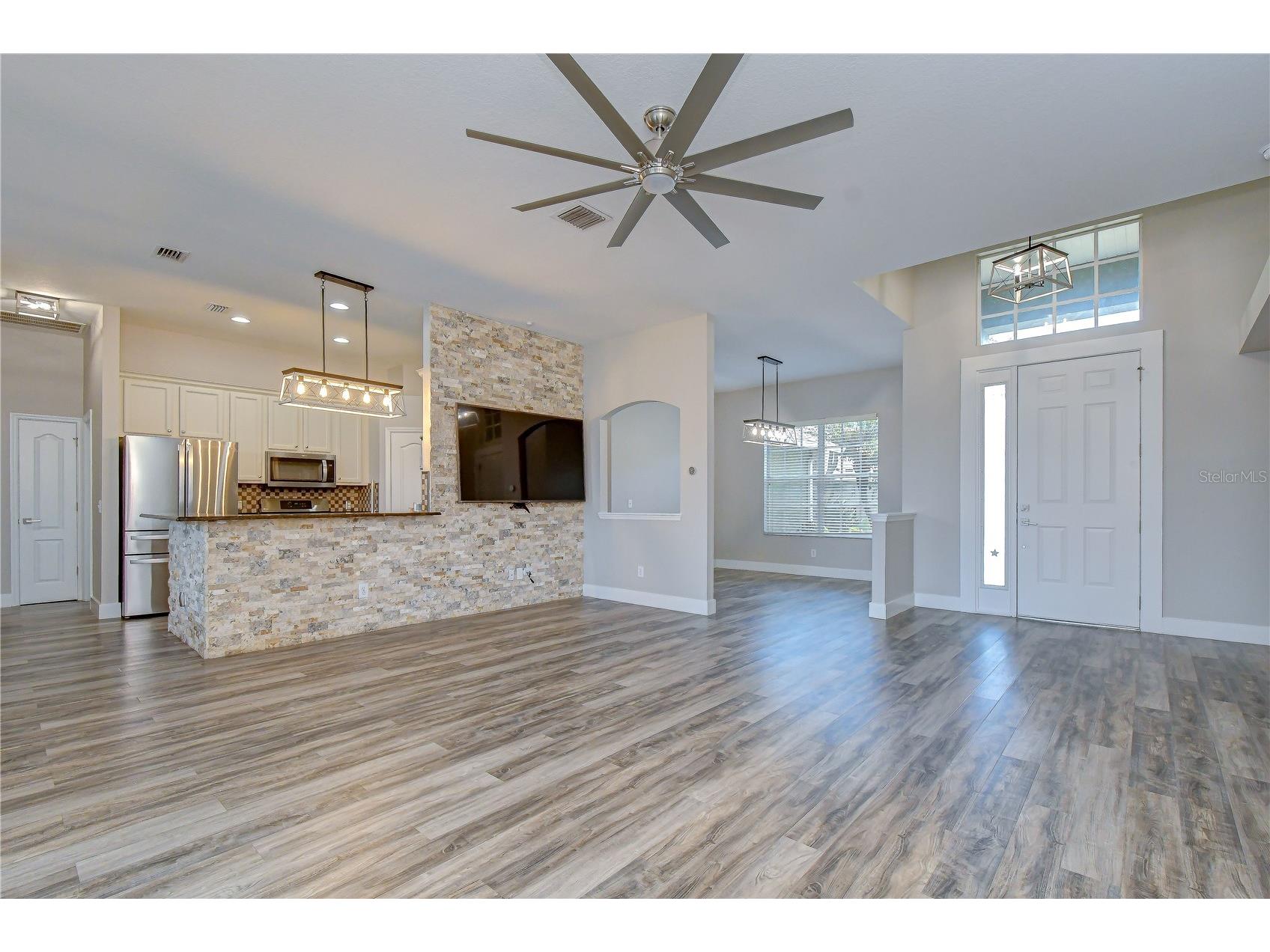 2804 Abbey Grove Drive Valrico FL 33594 TB8517115 image11