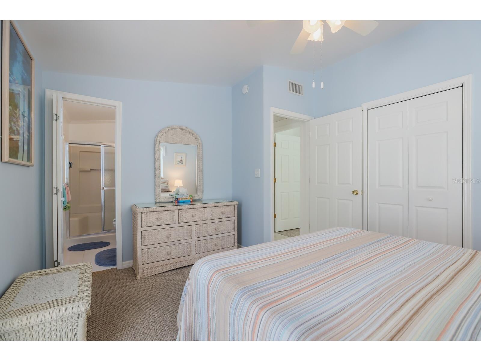 2804 Avenue C Holmes Beach FL 34217 A4699304 image14