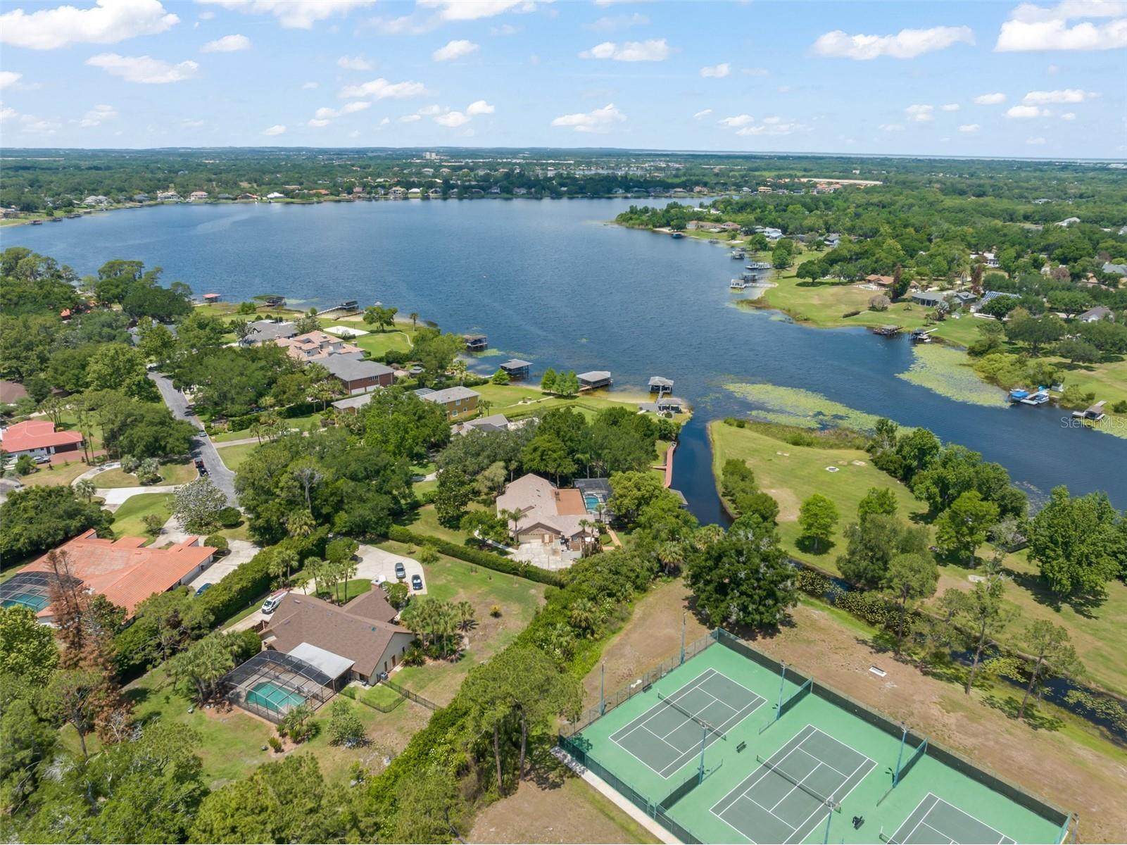 2804 Marquesas Court Windermere FL 34786 - LAKE CRESCENT O6405937 image2