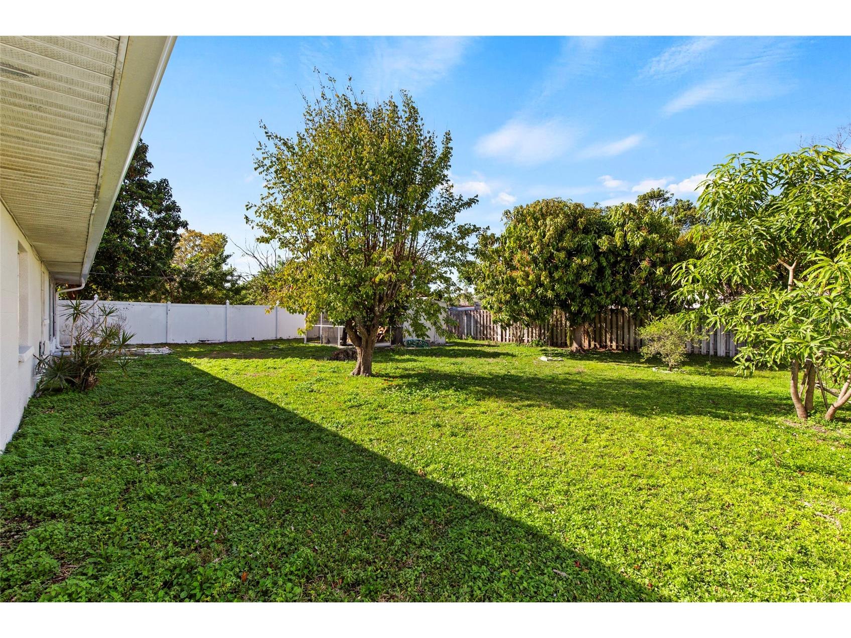 2804 W 27th Ave Dr Bradenton FL 34205 A4684143 image17