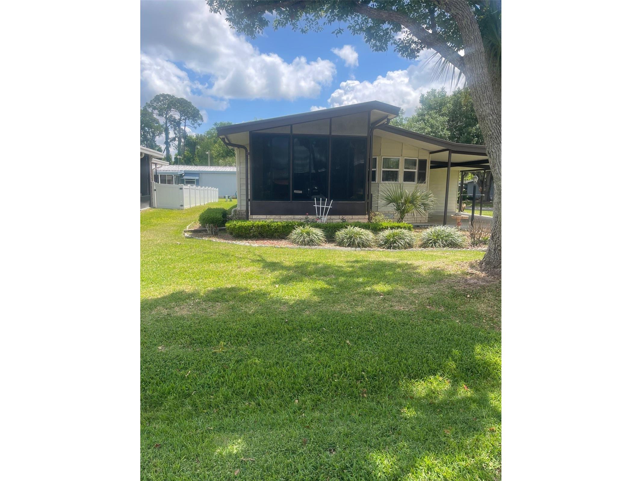 2804 Wekiva Road Tavares FL 32778 G5111636 image1