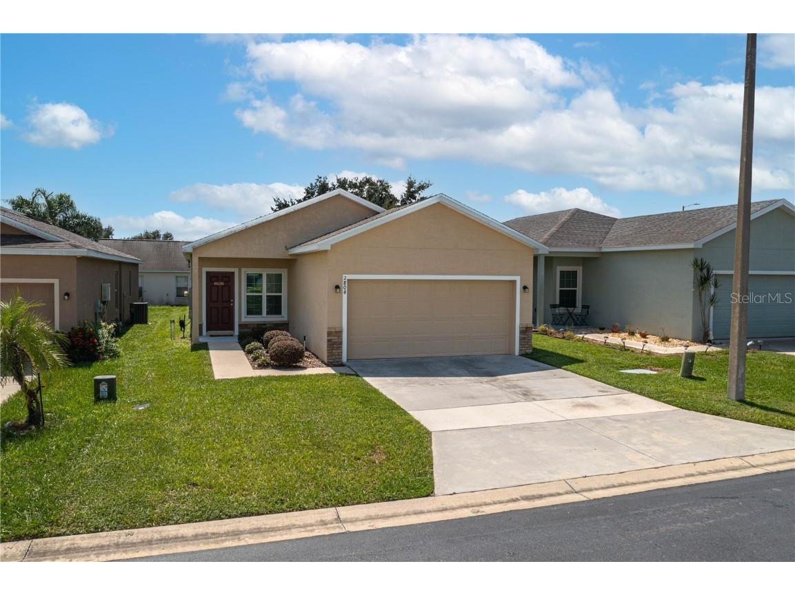 2804 Whispering Trails Drive Winter Haven FL 33884 P4932093 image1