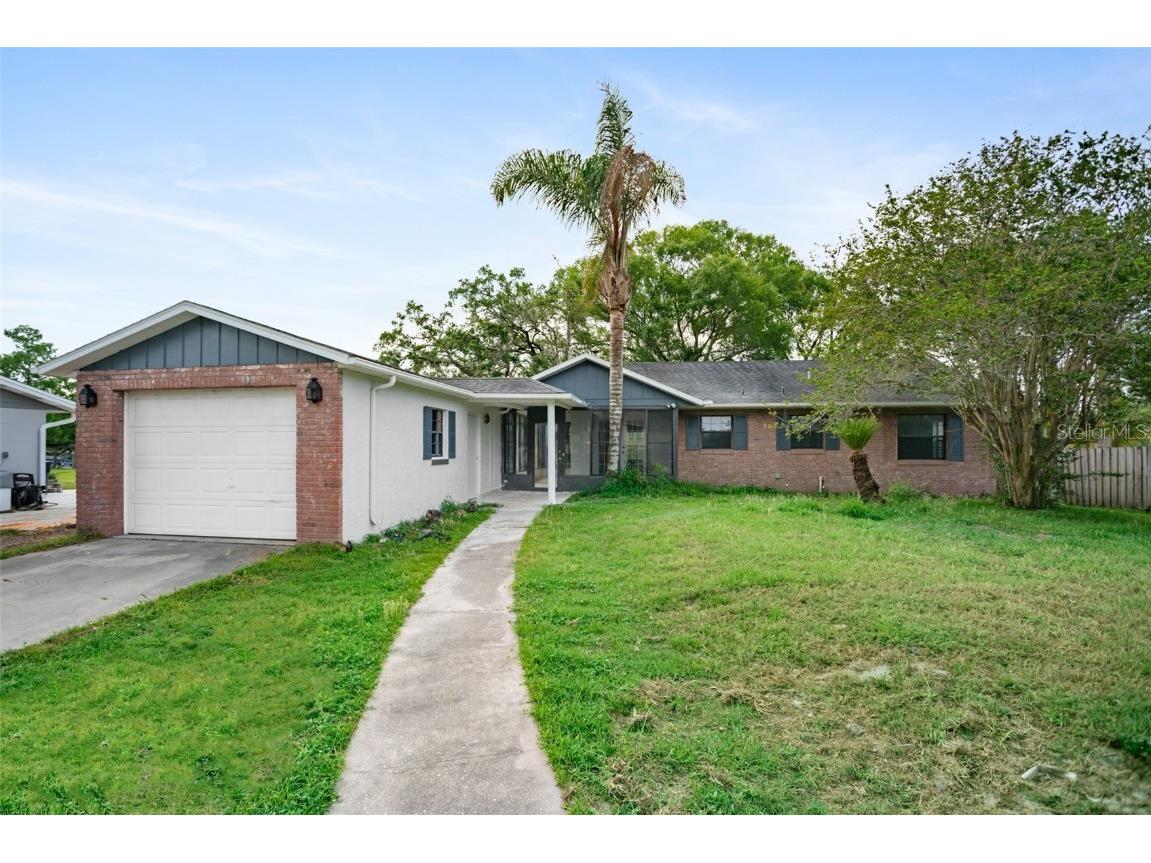 28046 Lois Drive Tavares FL 32778 O6132574 image1