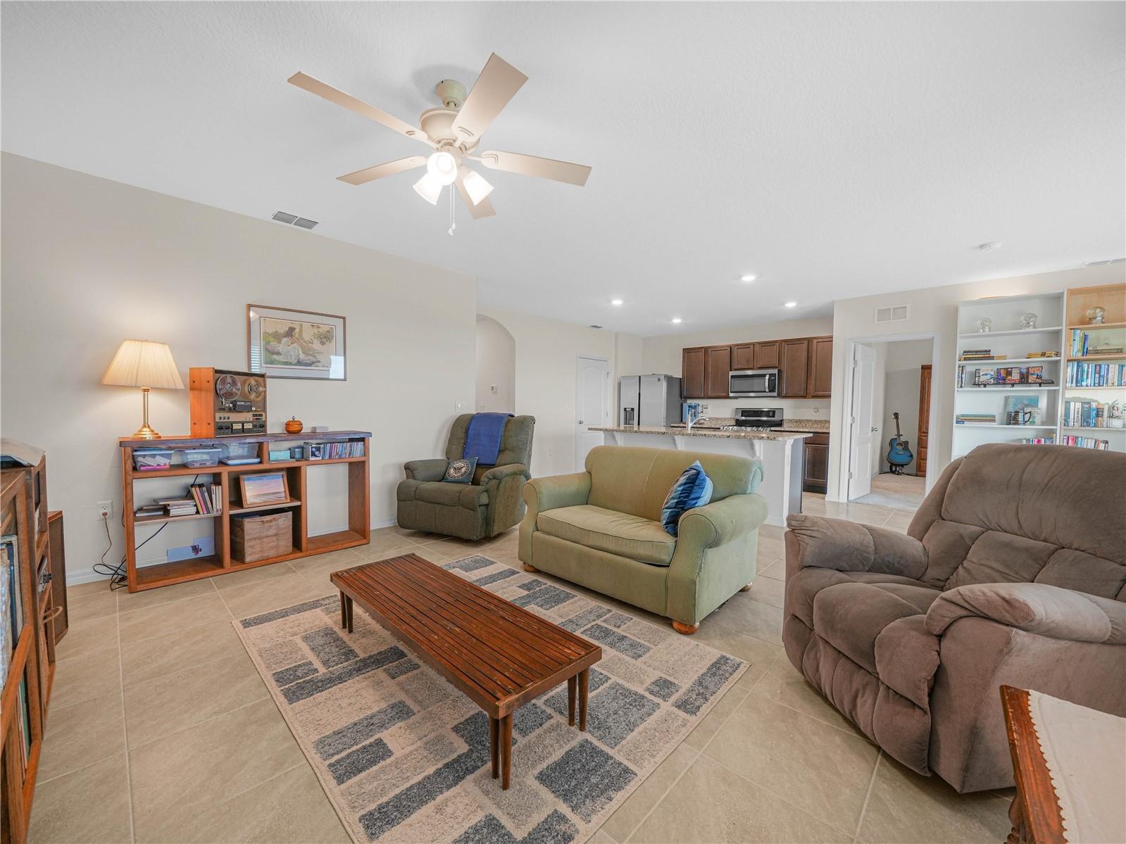 2805 Grandbury Grove Road Lakeland FL 33811 L4958438 image4