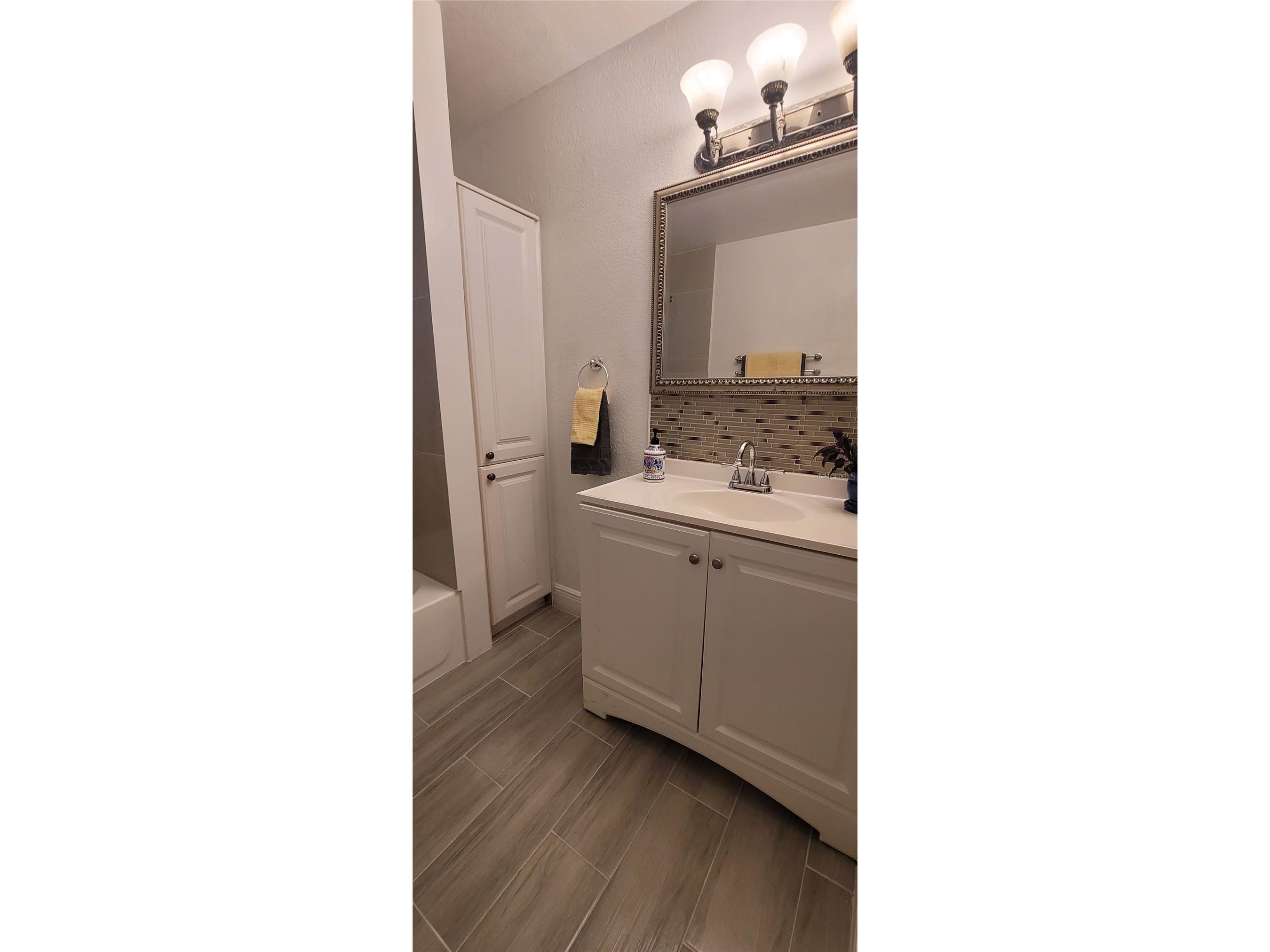 2805 Gulfstream Court Orlando FL 32805 - Clear Lake O6343536 image17