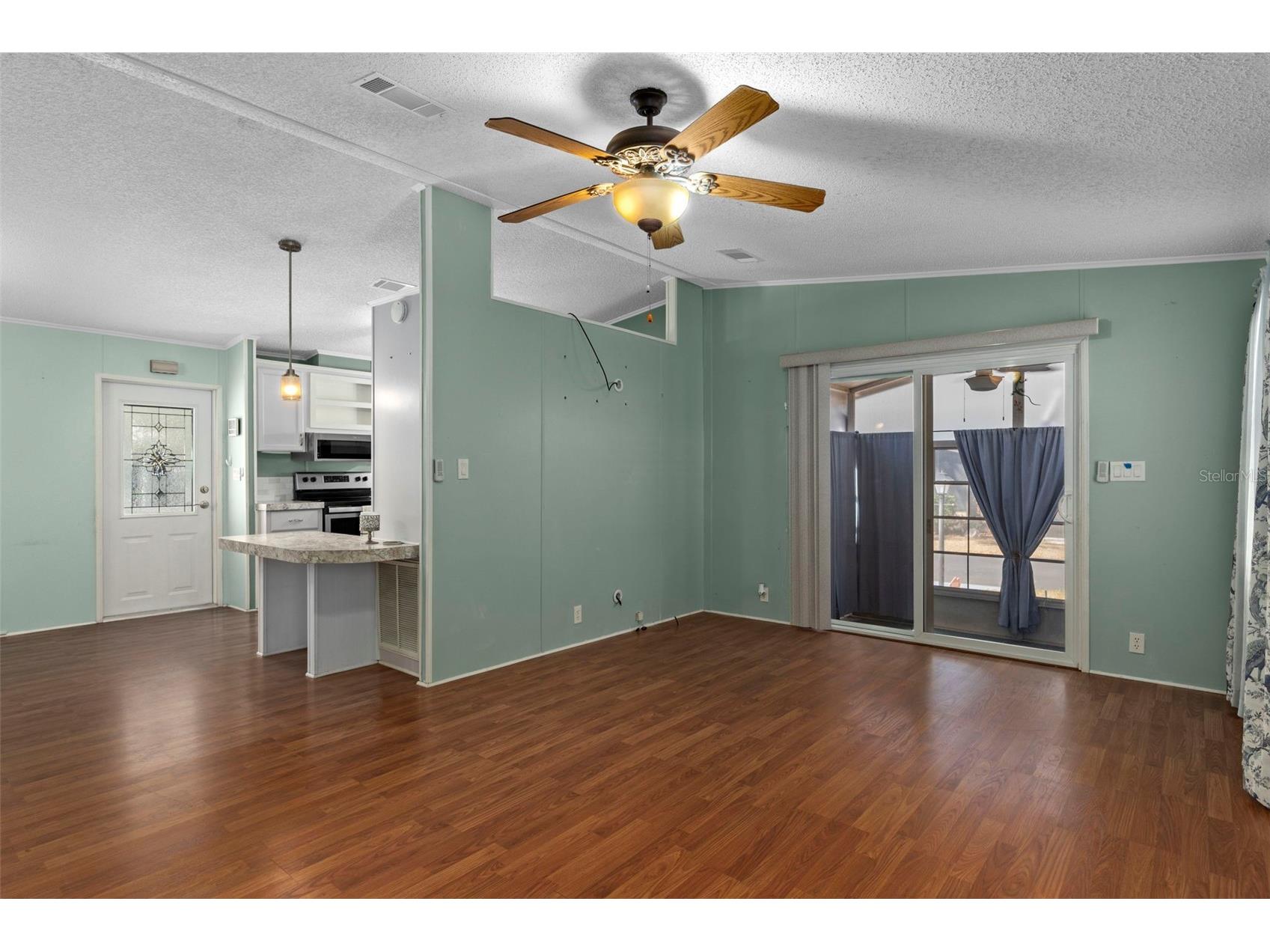 2805 Kingswood Circle Brooksville FL 34604 W7883401 image10