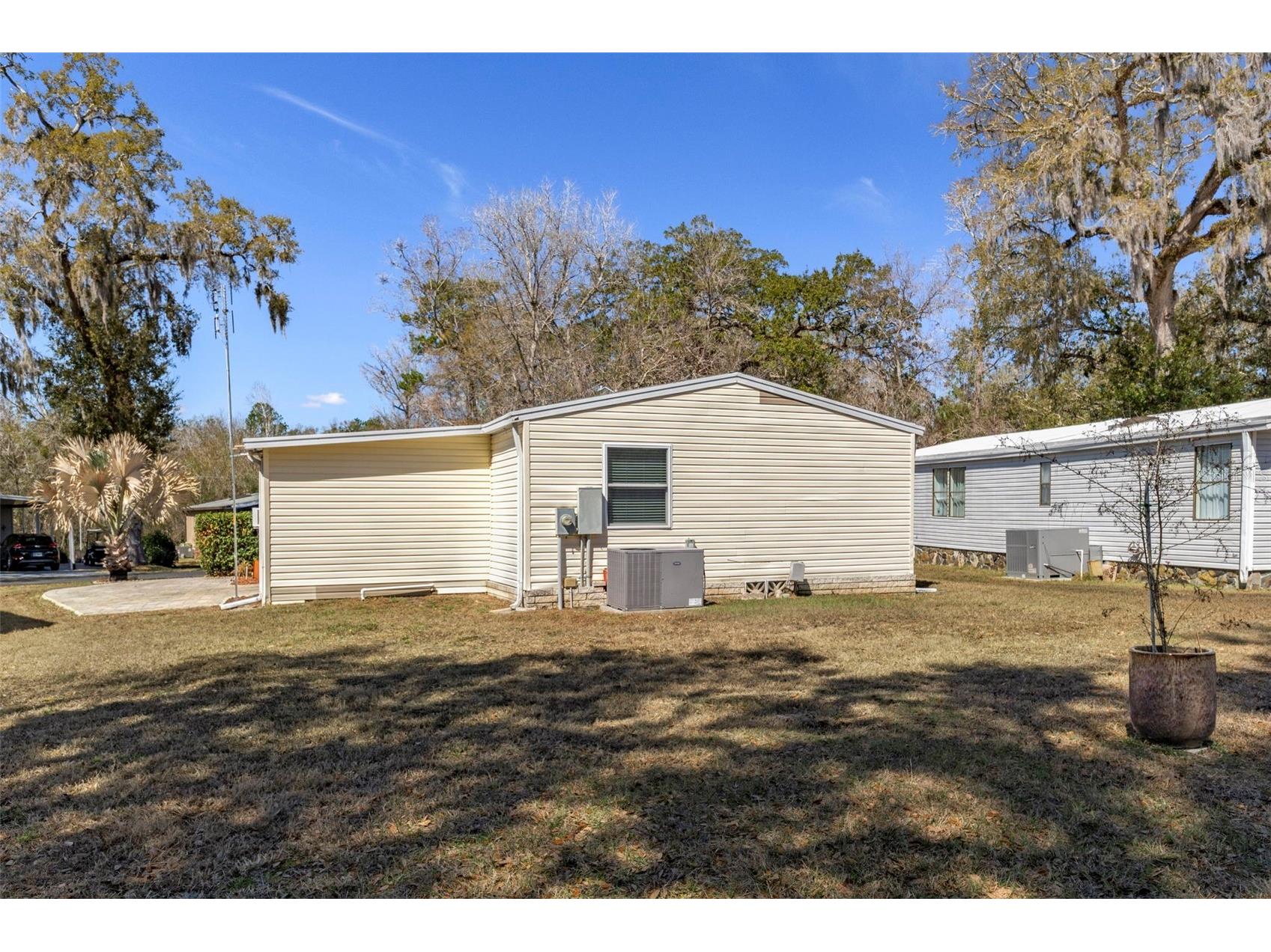 2805 Kingswood Circle Brooksville FL 34604 W7883401 image35