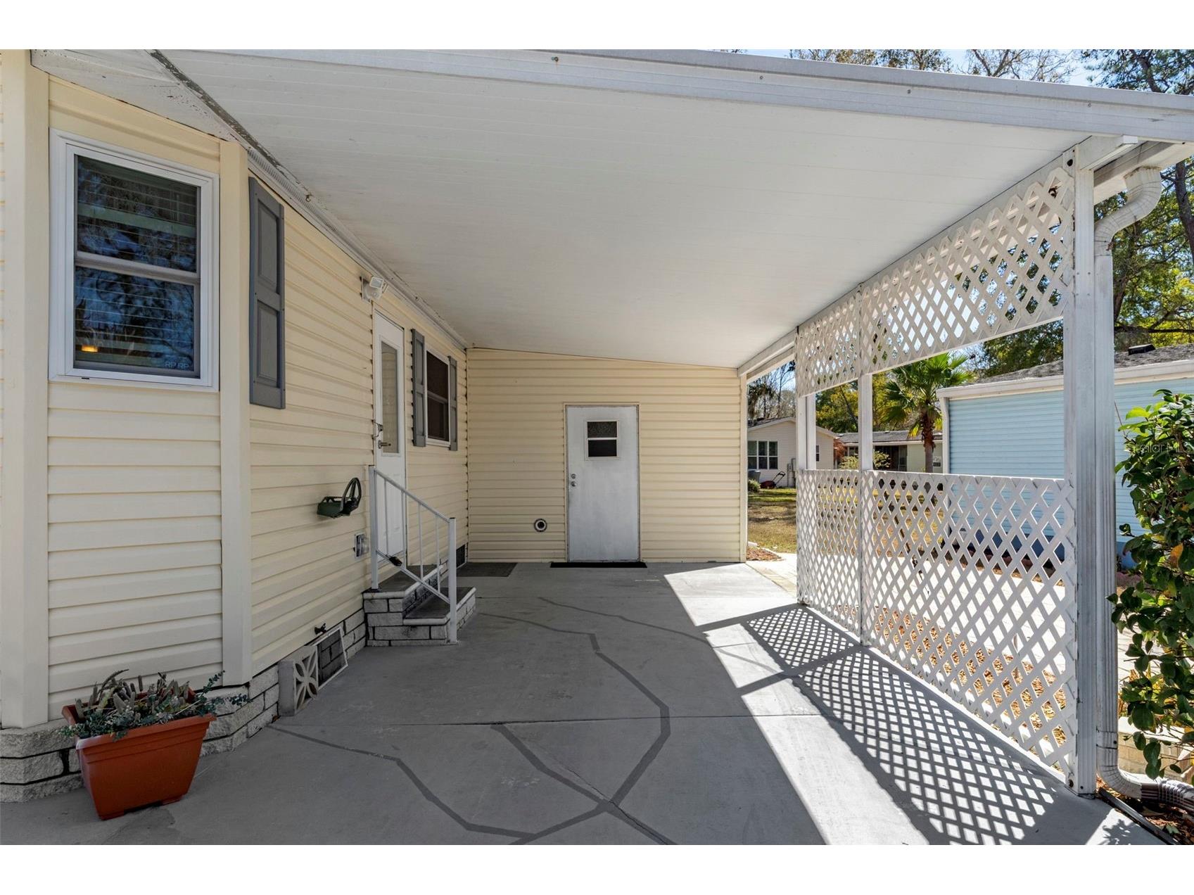 2805 Kingswood Circle Brooksville FL 34604 W7883401 image6