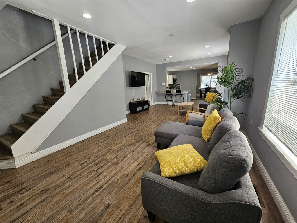 2805 N 9th St Tampa FL 33605 TB8416158 image2