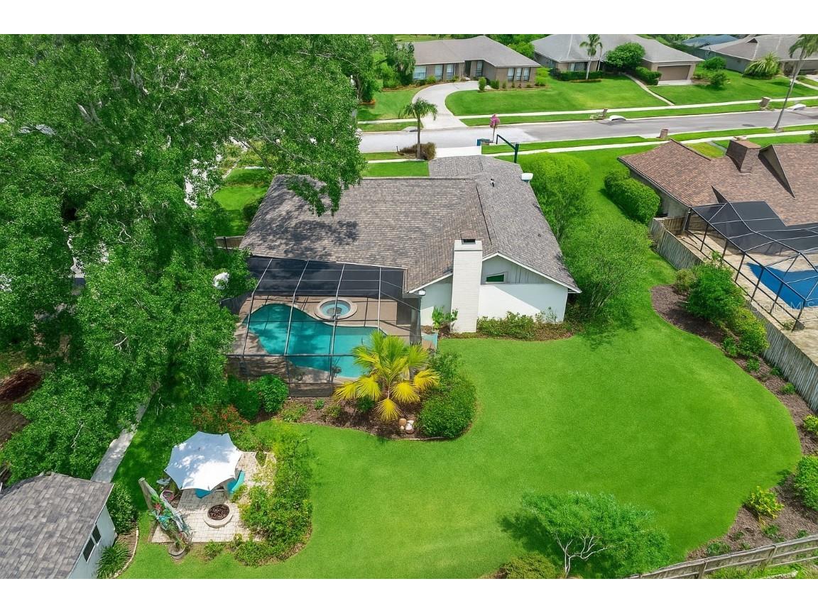 2806 Fairway View Drive Valrico FL 33596 TB8394982 image1