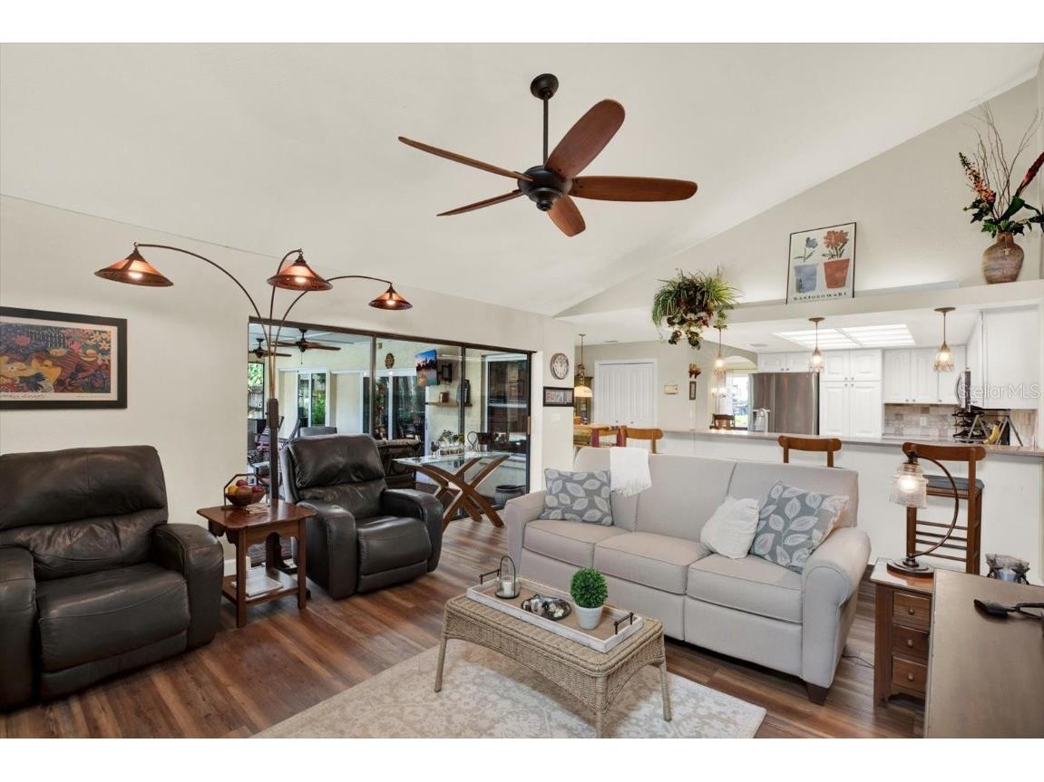 2806 Fairway View Drive Valrico FL 33596 TB8394982 image22