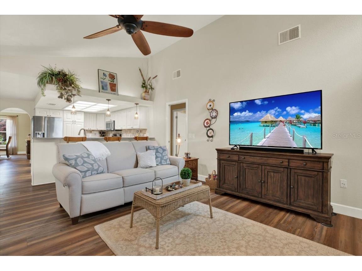 2806 Fairway View Drive Valrico FL 33596 TB8394982 image23